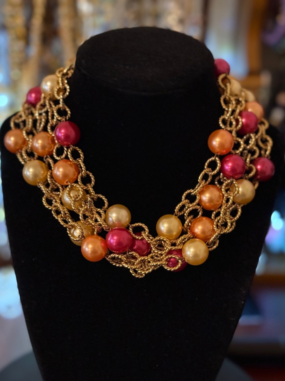 Elegant Gold Tone and Multicolor Beaded Necklace
